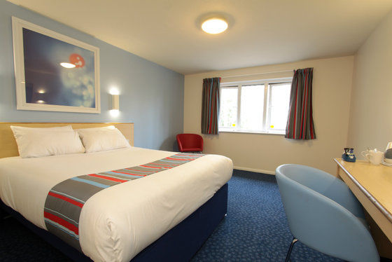 Travelodge Халифакс Стая снимка