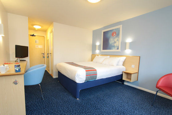 Travelodge Халифакс Стая снимка