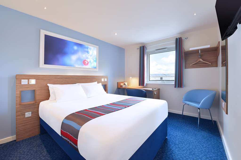 Travelodge Халифакс Стая снимка